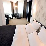 ホテル Ambiance 3*