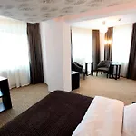 Ambiance ホテル 3*