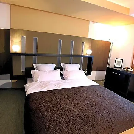 Hotel Ambiance 3*