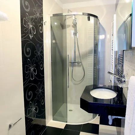 Ambiance 3* Bucarest